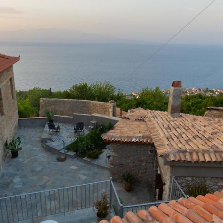 Fteri Stone House In Platanos, Akrata Apartment Екстериор снимка